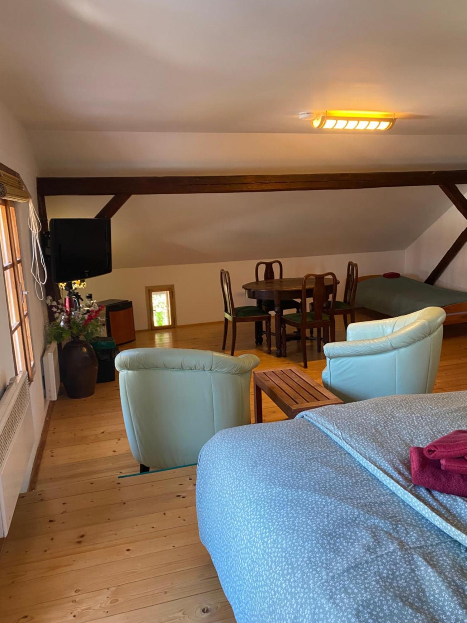 Droom B&B Cermna Exteriör bild